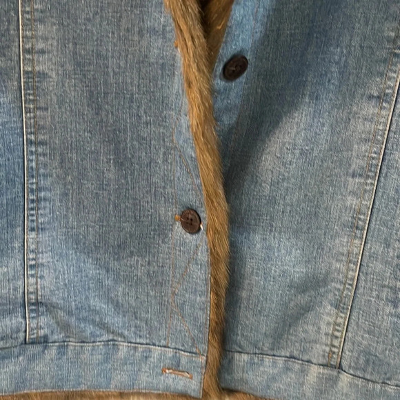 Denim & Co Reversible Denim Faux Fur Vest Size M - Picture 4 of 16